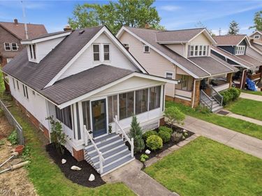 2219 Carabel Avenue, Lakewood, OH 44107