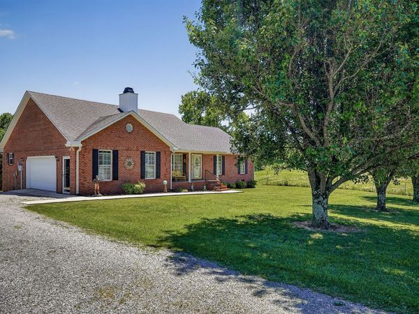 3215 Banks Pisgah Rd , Smithville, TN 37166
