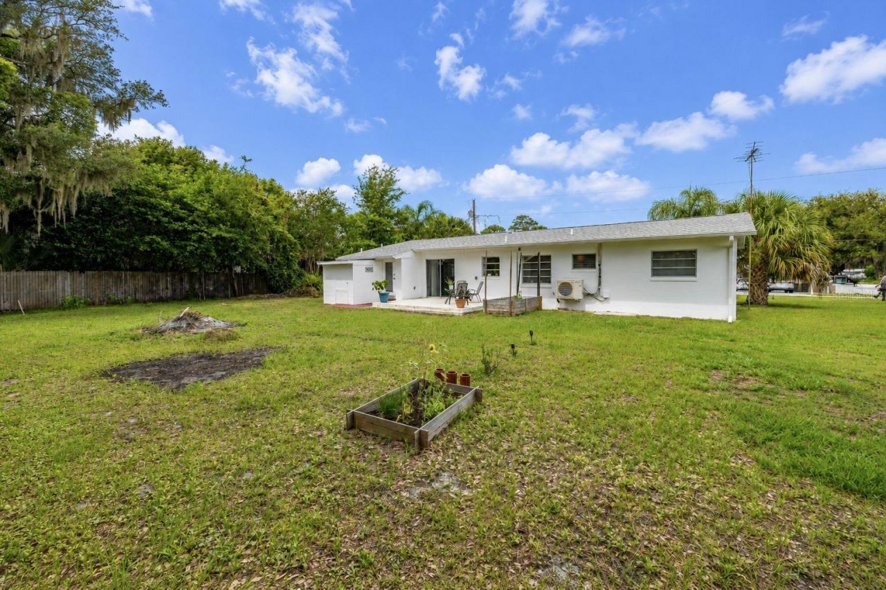 9 Sunset Drive , Debary, FL 32713 Photo