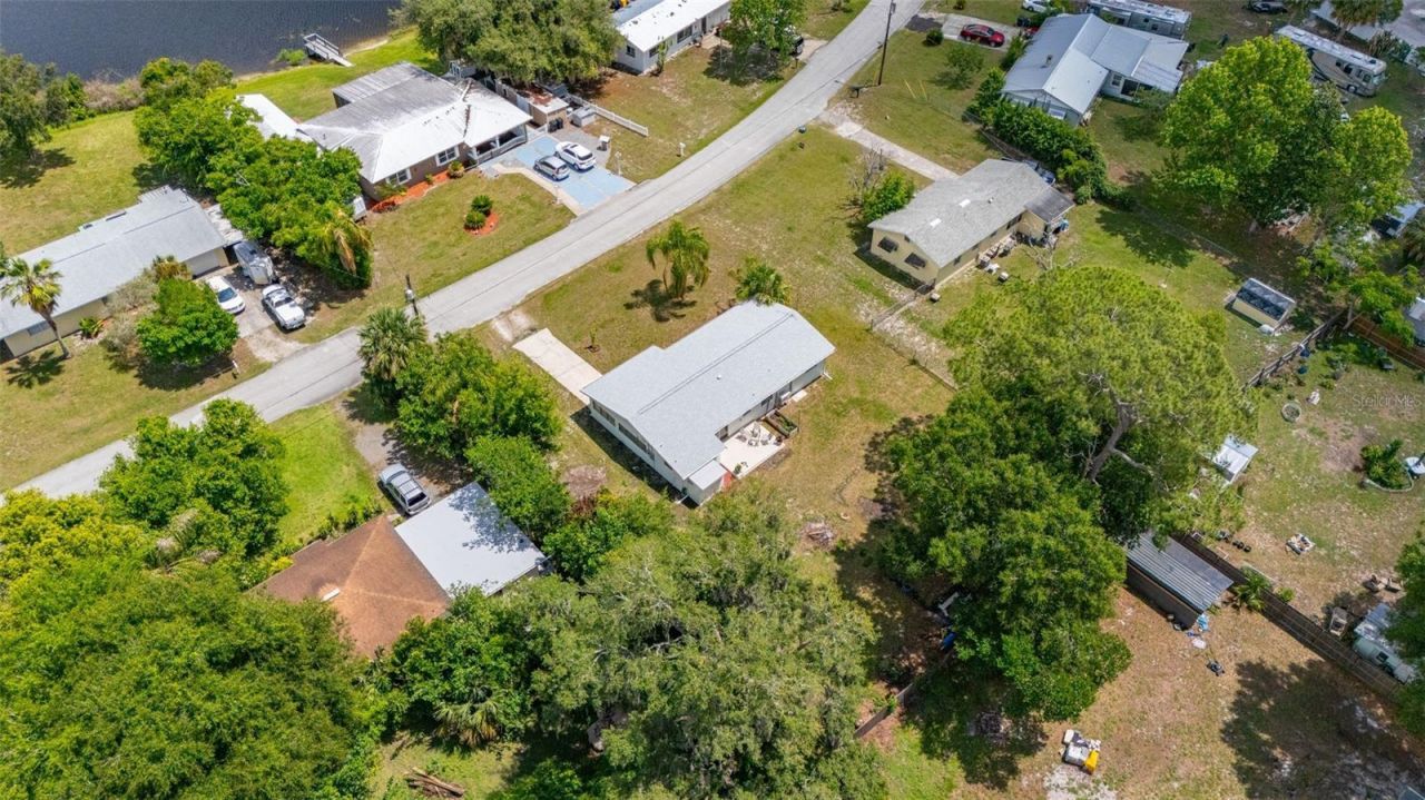 9 Sunset Drive , Debary, FL 32713 Photo