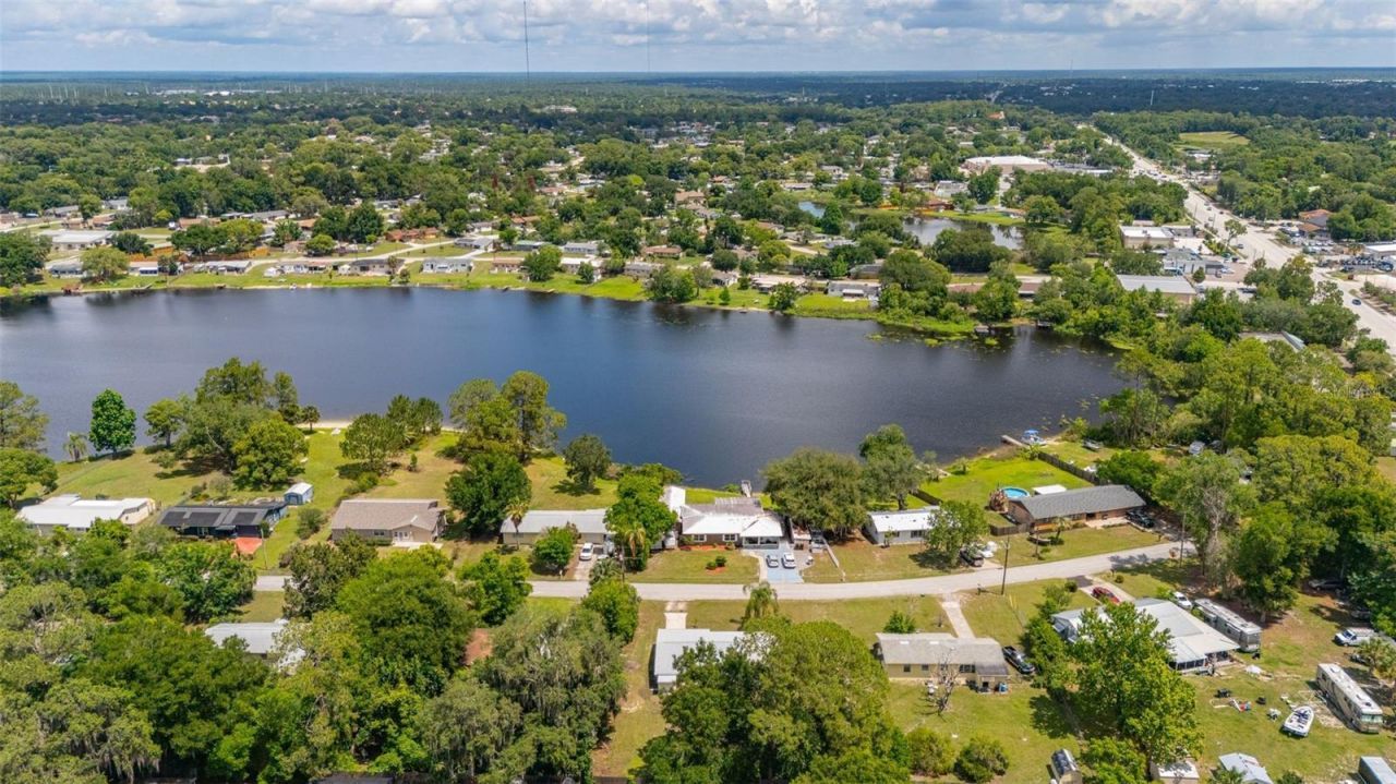 9 Sunset Drive , Debary, FL 32713 Photo