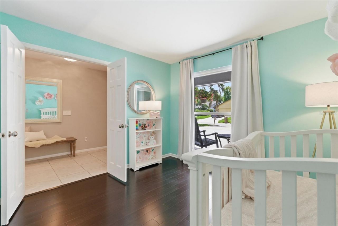 4221 Water Oaks Lane, Tampa, FL 33618 Photo