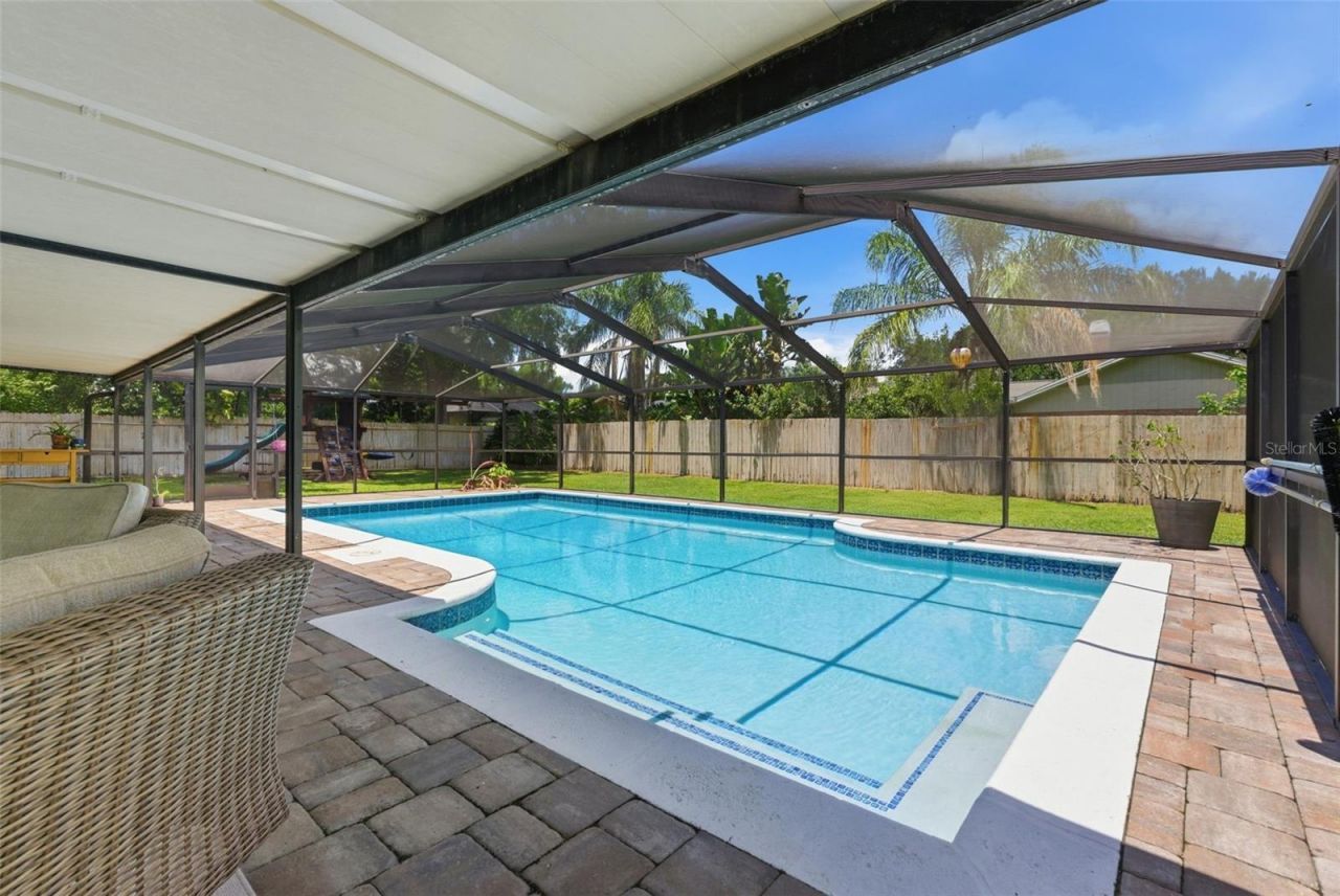 4221 Water Oaks Lane, Tampa, FL 33618 Photo