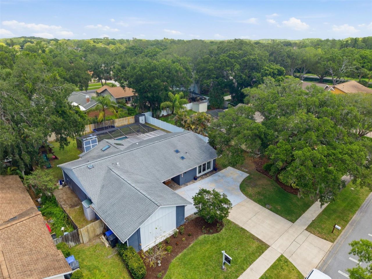4221 Water Oaks Lane, Tampa, FL 33618 Photo