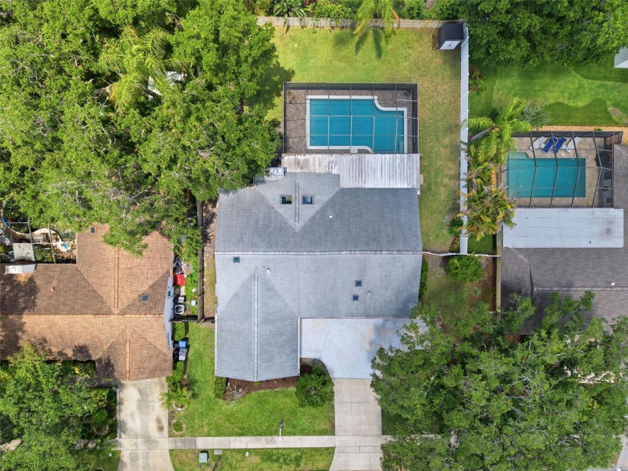 4221 Water Oaks Lane, Tampa, FL 33618 Photo