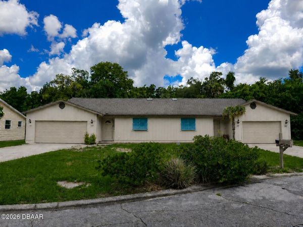 47 & 49 Sandpiper Circle, Ormond Beach, FL 32174
