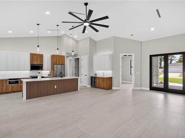 741 SW 7th TER , CAPE CORAL, FL 33991