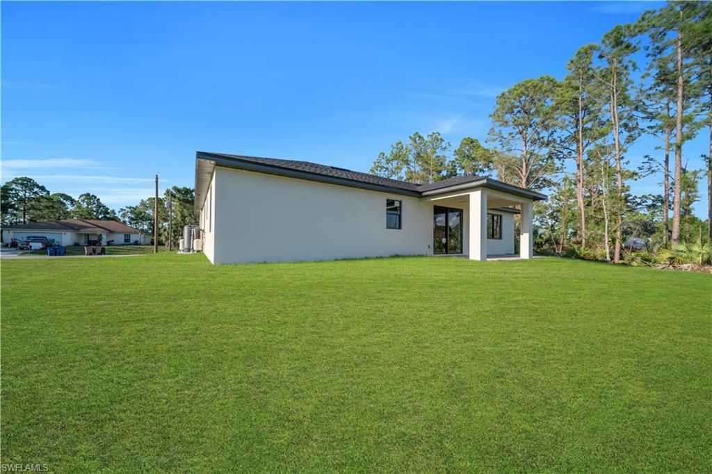 2813 40th St W, Lehigh Acres, FL 33971 Photo