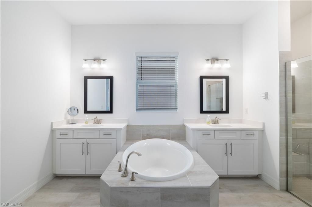 13682 Blue Bay Cir, Fort Myers, FL 33913 Photo