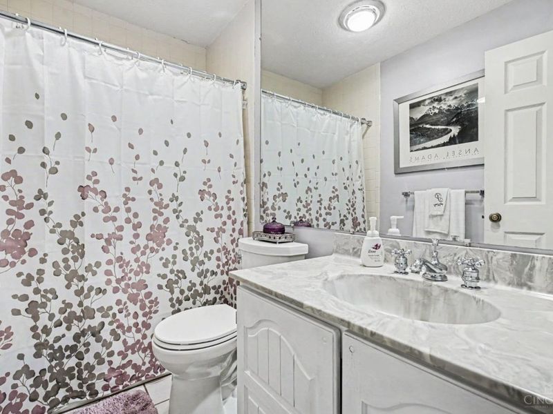 1326 Pennsbury Drive, Unit 20, Green Township, OH 45238 Photo 17