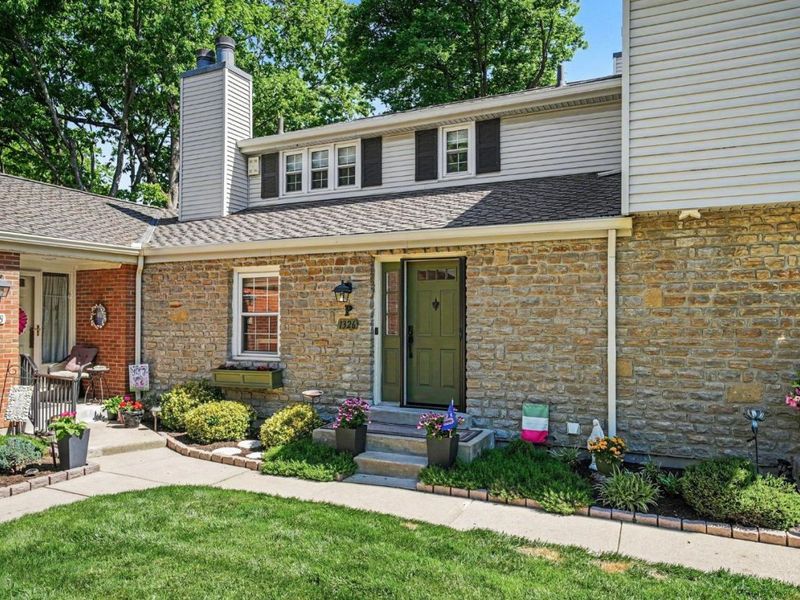 1326 Pennsbury Drive, Unit 20, Green Township, OH 45238 Photo 2