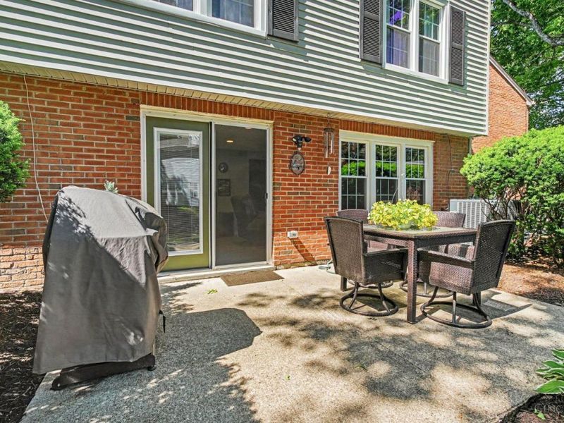 1326 Pennsbury Drive, Unit 20, Green Township, OH 45238 Photo 23