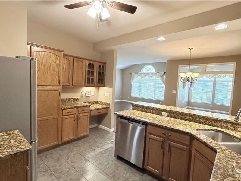 28 Hunters Woods Boulevard, Unit B, Canfield, OH 44406 Photo 10