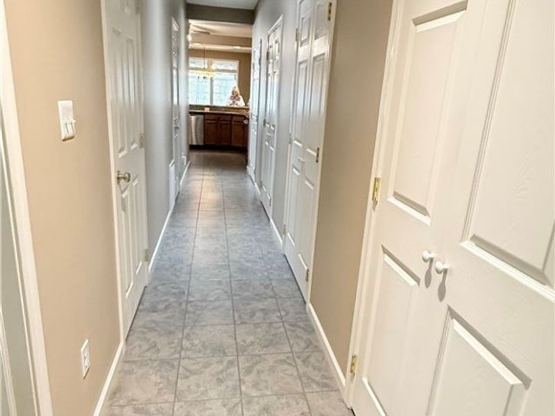 28 Hunters Woods Boulevard, Unit B, Canfield, OH 44406 Photo 13