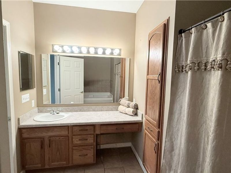 28 Hunters Woods Boulevard, Unit B, Canfield, OH 44406 Photo 21