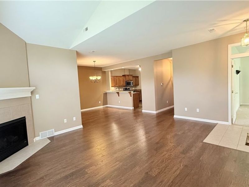 28 Hunters Woods Boulevard, Unit B, Canfield, OH 44406 Photo 6