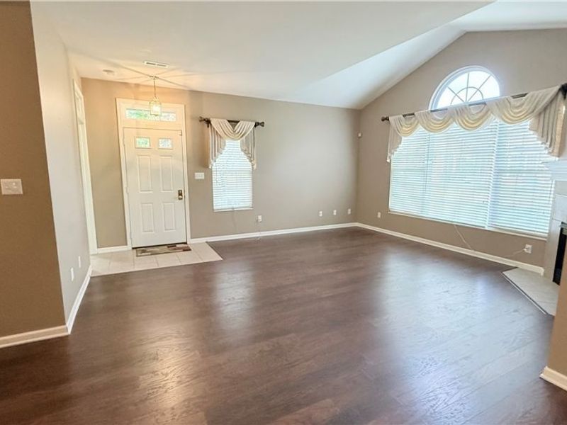 28 Hunters Woods Boulevard, Unit B, Canfield, OH 44406 Photo 7