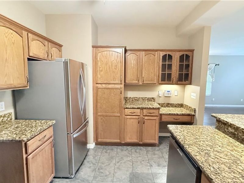 28 Hunters Woods Boulevard, Unit B, Canfield, OH 44406 Photo 9