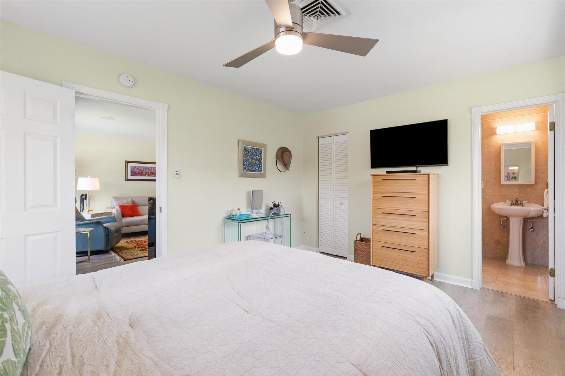 801 Berkeley Street, Boca Raton, FL 33487 Photo
