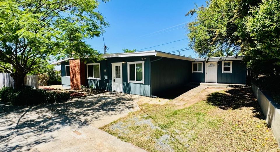 1194 Wesley Ln, Auburn, CA 95603 Photo