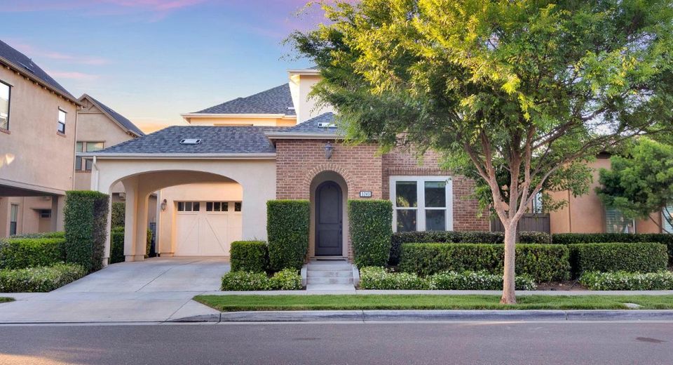 3243 Dullanty Way, Sacramento, CA 95816 Photo