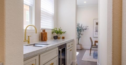 3243 Dullanty Way, Sacramento, CA 95816 Photo