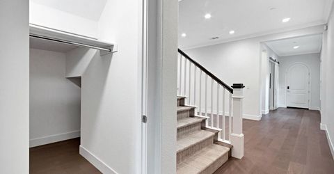 3243 Dullanty Way, Sacramento, CA 95816 Photo