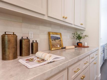 3243 Dullanty Way, Sacramento, CA 95816 Photo