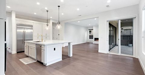 3243 Dullanty Way, Sacramento, CA 95816 Photo