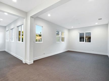 3243 Dullanty Way, Sacramento, CA 95816 Photo