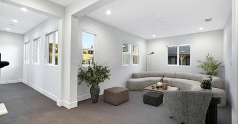 3243 Dullanty Way, Sacramento, CA 95816 Photo