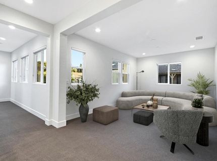 3243 Dullanty Way, Sacramento, CA 95816 Photo