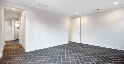 3243 Dullanty Way, Sacramento, CA 95816 Photo
