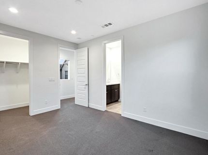 3243 Dullanty Way, Sacramento, CA 95816 Photo