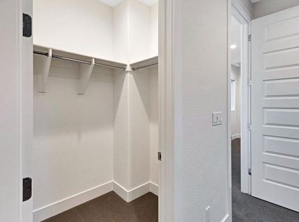 3243 Dullanty Way, Sacramento, CA 95816 Photo