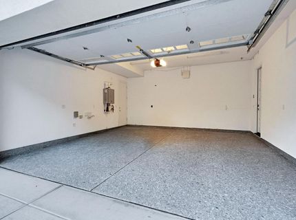 3243 Dullanty Way, Sacramento, CA 95816 Photo