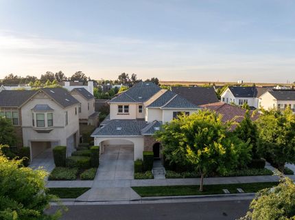 3243 Dullanty Way, Sacramento, CA 95816 Photo