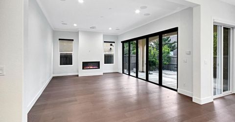 3243 Dullanty Way, Sacramento, CA 95816 Photo