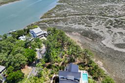 6 Anchorage Way photo 4