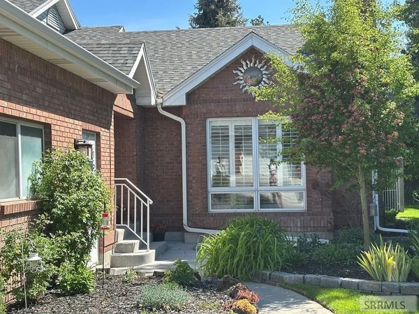 3525 Sun Circle, IDAHO FALLS, ID 83404