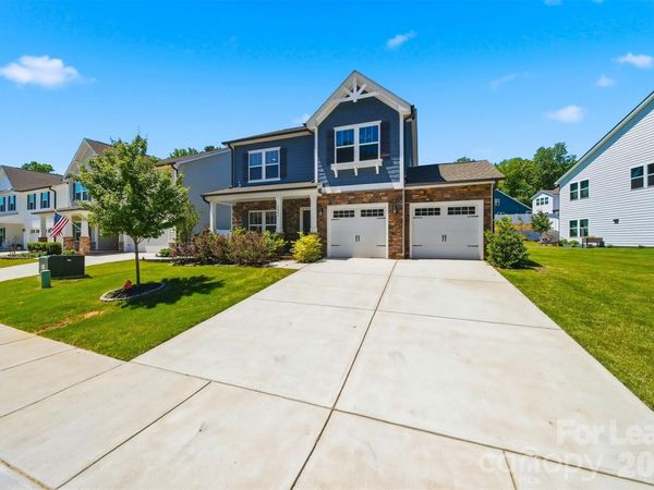 5041 Mooreland Oaks Way , Mount Holly, NC 28120