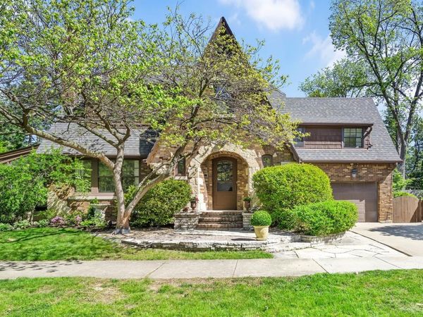 516 41st Street , Western Springs, IL 60558