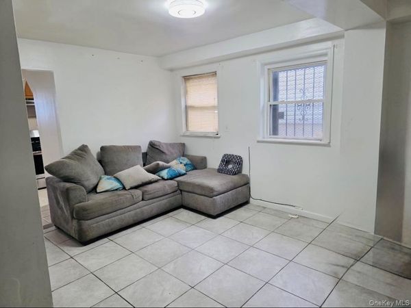 1729 Barnes Avenue , Bronx, NY 10462