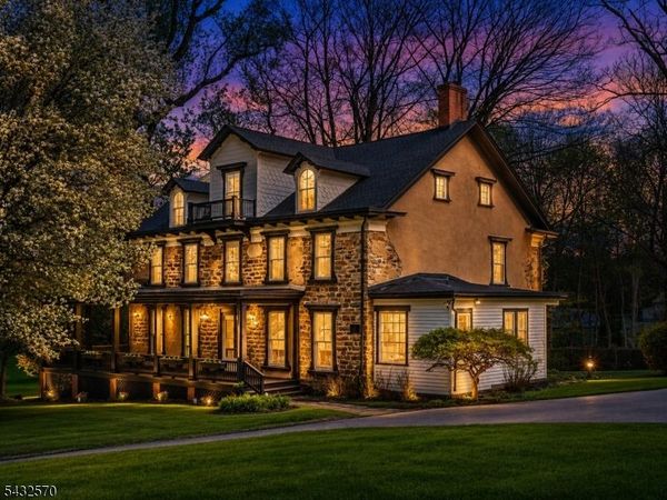 19 E Mill Rd, Washington, NJ 07853