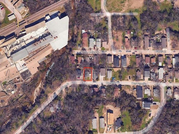 1239 Compton Street, Dallas, TX 75203