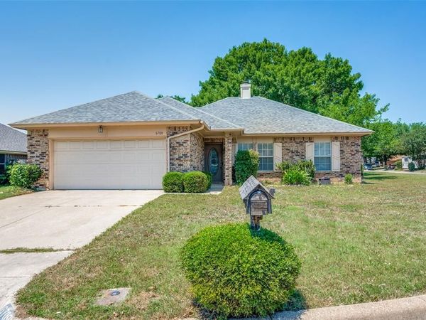 6709 Wayfarer Trail, Fort Worth, TX 76137