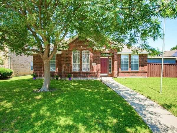 727 Hollow Ridge Drive, Allen, TX 75002