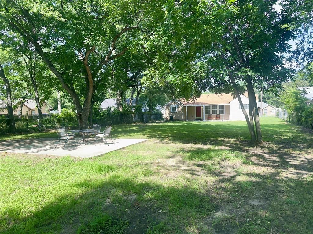 915 N Virginia Street, Terrell, TX 75160 Main Photo