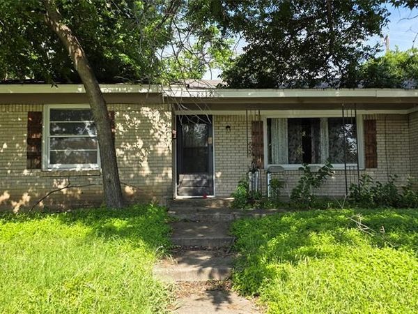 2812 Rio Vista Road, Fort Worth, TX 76116