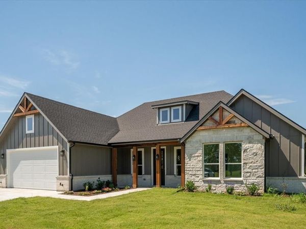 1533 County Road 4945 , Leonard, TX 75452